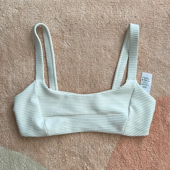 L*Space Jess Bikini Top size D - Picture 2 of 5